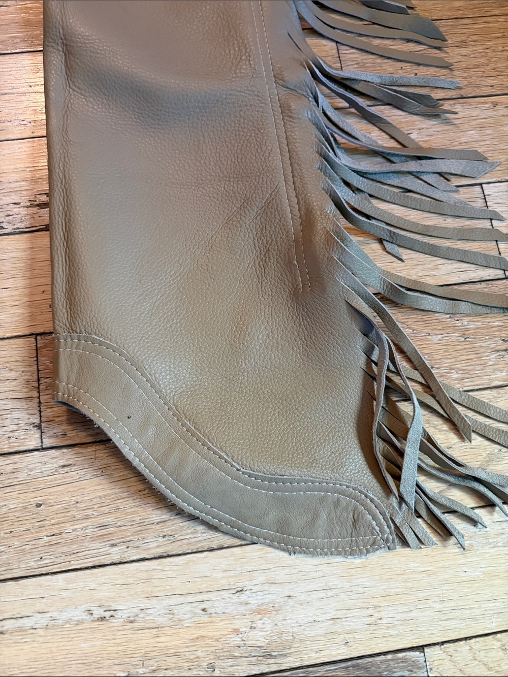 Tan Leather show Chaps - Picture 3 of 13